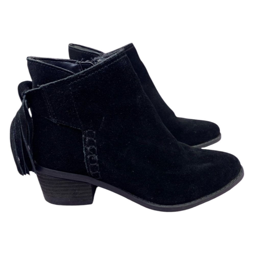 American Eagle Outfitters Tassel Back Suede Ankle Boots size 7. EUC